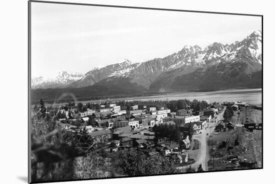 Town View of Seward, Alaska Photograph - Seward, AK-Lantern Press-Mounted Art Print