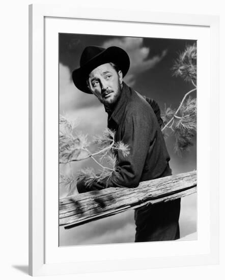 Track of the Cat by William A. Wellman with Robert Mitchum, 1954 (b/w photo)-null-Framed Photo