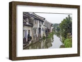 Traditional houses along the Grand Canal, Shaoxing, Zhejiang Province, China-Keren Su-Framed Photographic Print