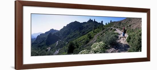 Trail to Roque Nublo, Gran Canaria, Canary Islands, Spain, Europe-Kim Hart-Framed Photographic Print