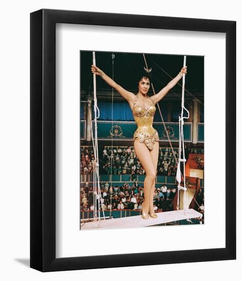 Trapeze, Gina Lollobrigida, 1956-null-Framed Photo