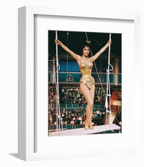 Trapeze, Gina Lollobrigida, 1956-null-Framed Photo