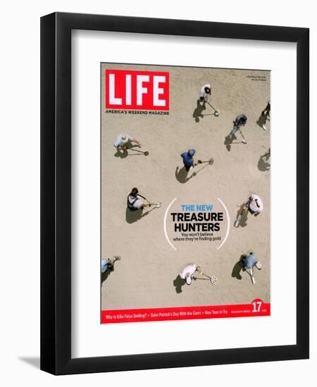 Treasure Hunters with Metal Detectors Looking for Loot on a California Beach, March 17, 2006-Jeff Minton-Framed Photographic Print