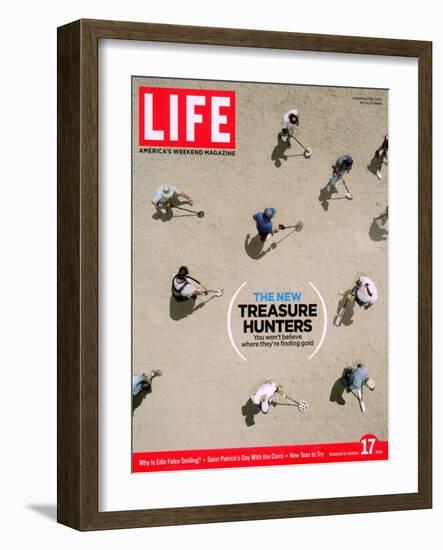 Treasure Hunters with Metal Detectors Looking for Loot on a California Beach, March 17, 2006-Jeff Minton-Framed Photographic Print