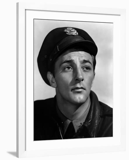 Trente secondes sur Tokyo THIRTY SECONDS OVER TOKYO by MervynLeRoy with Robert Mitchum, Van Johnson-null-Framed Photo