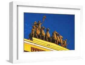 Triumphal Arch in Palace Square.-Jon Hicks-Framed Photographic Print