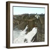 Trollhättan (Sweden), Houses and Waterfalls, Circa 1897-Leon, Levy et Fils-Framed Photographic Print