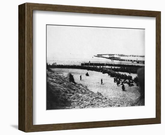 Troops Ready for Evacuation at Dunkirk-null-Framed Photographic Print