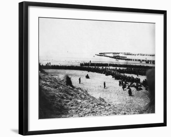 Troops Ready for Evacuation at Dunkirk-null-Framed Photographic Print