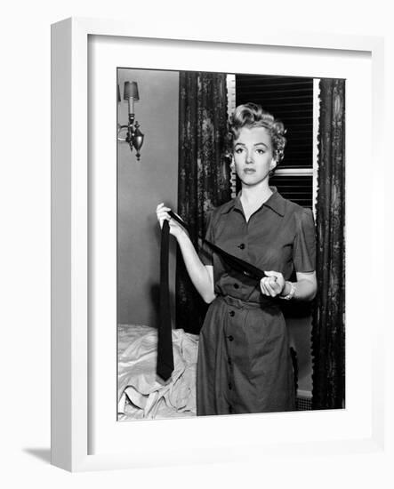 Troublez-Moi Ce Soir Don't Bother to Knock De Roy Ward Baker Avec Marilyn Monroe 1952-null-Framed Photo