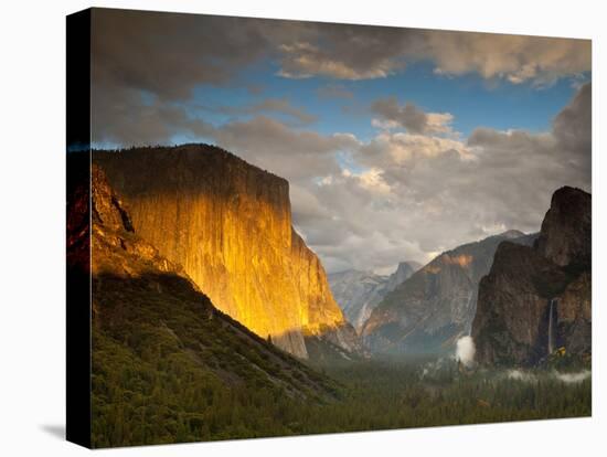 Tunnel Overlook, One of the Most Famous Views in All of the National Parks-Ian Shive-Stretched Canvas