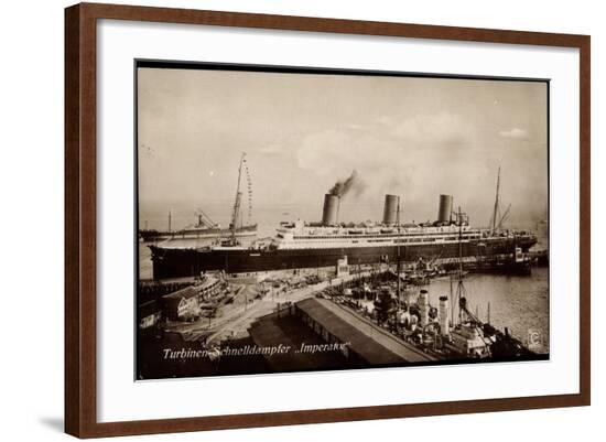 Turbinen Schnelldampfer Imperator Im Hafen--Framed Giclee Print