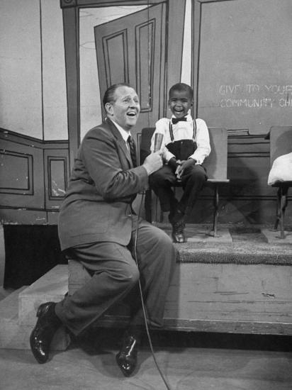 'TV Show Host Art Linkletter Doing His TV Show "House Party" at Cbs TV City' Premium ...