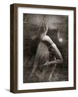 Twitterzoom-Lynne Davies-Framed Photographic Print