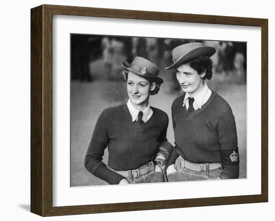 Two Former Mill Workers Sisters Ava and Blanche Horn-null-Framed Photographic Print