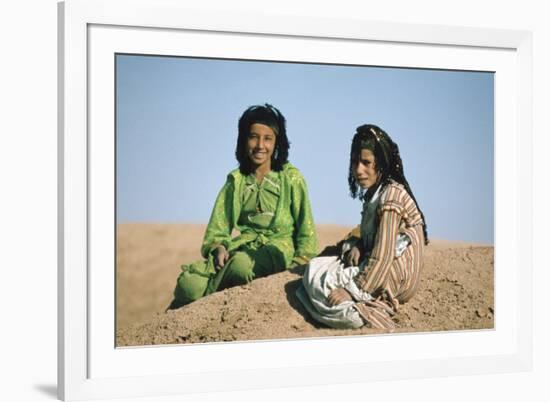 Two shepherdesses, Calah (Nimrud), Iraq, 1977-Vivienne Sharp-Framed Photographic Print