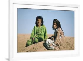 Two shepherdesses, Calah (Nimrud), Iraq, 1977-Vivienne Sharp-Framed Photographic Print