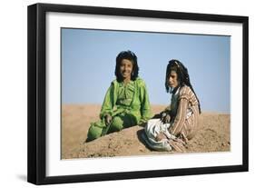 Two shepherdesses, Calah (Nimrud), Iraq, 1977-Vivienne Sharp-Framed Photographic Print