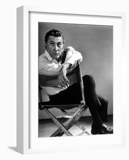 Two Weeks in Another Town 1962 Directed by Vincente Minnelli Kirk Douglas-null-Framed Photo