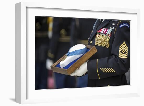 U.S. Army Sergeant Holds the Medal of Honor-null-Framed Photographic Print