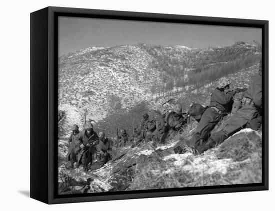 U.S. Marine Infantrymen Engage Chinese Forces at the Chosin Reservoir-null-Framed Stretched Canvas