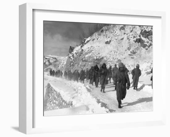 U.S. Marines March South from Kotori, Withdrawing from the Chosin Reservoir in North Korea-null-Framed Photo