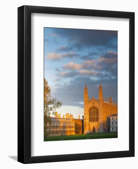 UK, England, Cambridgeshire, Cambridge, the Backs, King's College Chapel-Alan Copson-Framed Premium Photographic Print