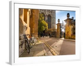 UK, England, Cambridgeshire, Cambridge, Trinity Lane, King's College Chapel-Alan Copson-Framed Photographic Print