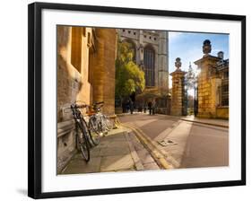 UK, England, Cambridgeshire, Cambridge, Trinity Lane, King's College Chapel-Alan Copson-Framed Photographic Print