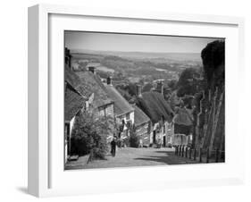 UK, England, Dorset, Shaftesbury, Gold Hill-Alan Copson-Framed Photographic Print