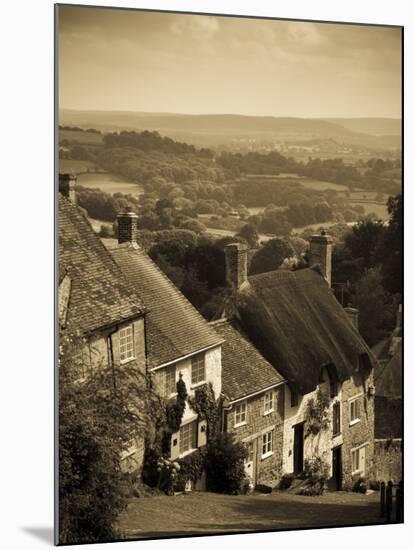 UK, England, Dorset, Shaftesbury, Gold Hill-Alan Copson-Mounted Photographic Print