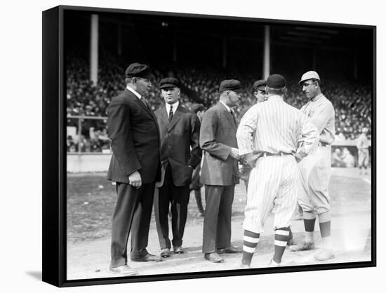 Umps and Managers, Giants and Red Sox World Series, Baseball Photo - New York, NY-Lantern Press-Framed Stretched Canvas