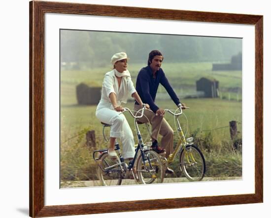 Un Amour by Pluie by Jean Claude Brialy with Romy Schneider and Nino Castelnuovo, 1973 (photo)-null-Framed Photo