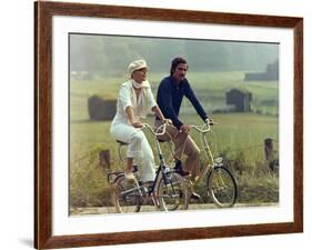 Un Amour by Pluie by Jean Claude Brialy with Romy Schneider and Nino Castelnuovo, 1973 (photo)-null-Framed Photo