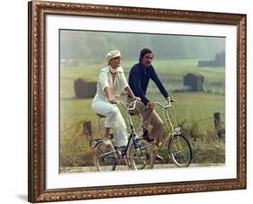 Un Amour by Pluie by Jean Claude Brialy with Romy Schneider and Nino Castelnuovo, 1973 (photo)-null-Framed Photo