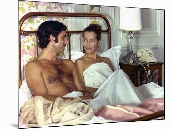 Un Amour by Pluie by Jean Claude Brialy with Romy Schneider and Nino Castelnuovo, 1973 (photo)-null-Mounted Photo