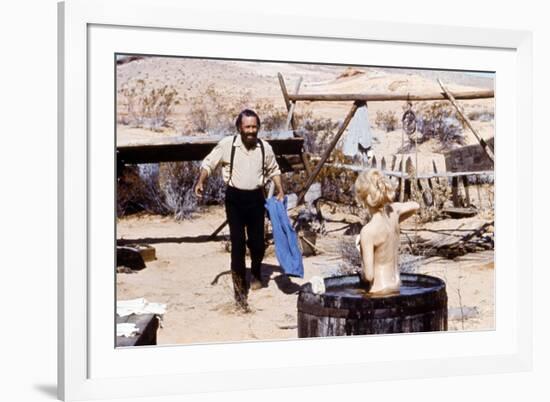 Un nomme Cable Hogue ( THE BALLAD OF CABLE HOGUE ) by Sam Peckinpah with Jason Robards and Stella S-null-Framed Photo