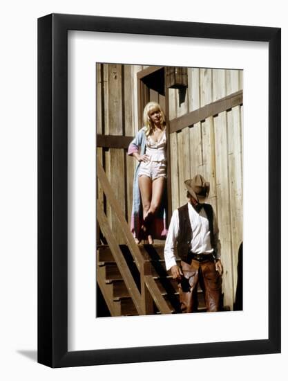 Un nomme Cable Hogue ( THE BALLAD OF CABLE HOGUE ) by Sam Peckinpah with Stella Stevens, 1970 (phot-null-Framed Photo