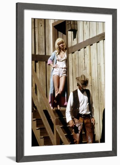 Un nomme Cable Hogue ( THE BALLAD OF CABLE HOGUE ) by Sam Peckinpah with Stella Stevens, 1970 (phot-null-Framed Photo