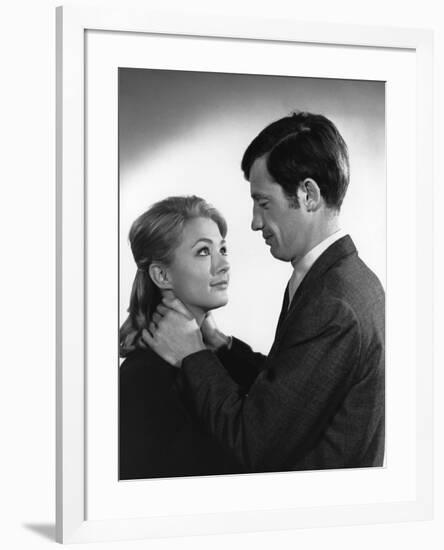 Un Nomme La Rocca by Jean Becker with Jean-Paul Belmondo and Christine Kaufmann, 1961 (b/w photo)-null-Framed Photo