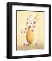 Un Vase Blanc-Gerard Beauvoir-Framed Art Print