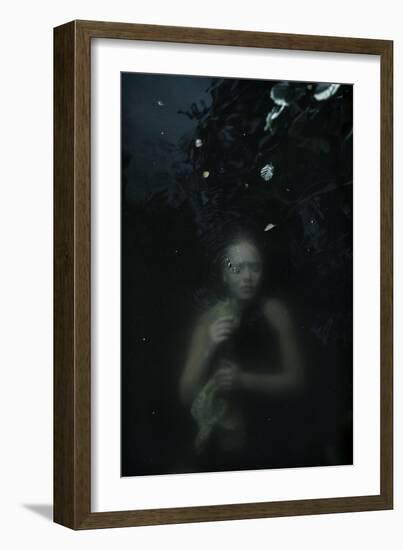 Under the surface, 2016-Elinleticia H?gabo-Framed Giclee Print