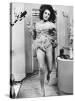 Une Belle Tigresse ZEE & CO by Brian Hutton with Elizabeth Taylor, 1972 (b/w photo)-null-Stretched Canvas