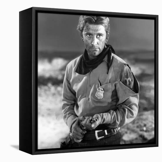 Une corde pour te pendre ALONG THE GREAT DIVIDE by Raoul Walsh with Kirk Douglas, 1951 (b/w photo)-null-Framed Stretched Canvas