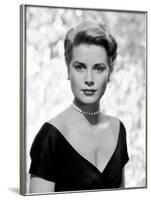 Une Fille by Province THE COUNTRY GIRL by George Seaton with Grace Kelly, 1954 (b/w photo)-null-Framed Photo