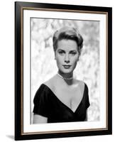 Une Fille by Province THE COUNTRY GIRL by George Seaton with Grace Kelly, 1954 (b/w photo)-null-Framed Photo