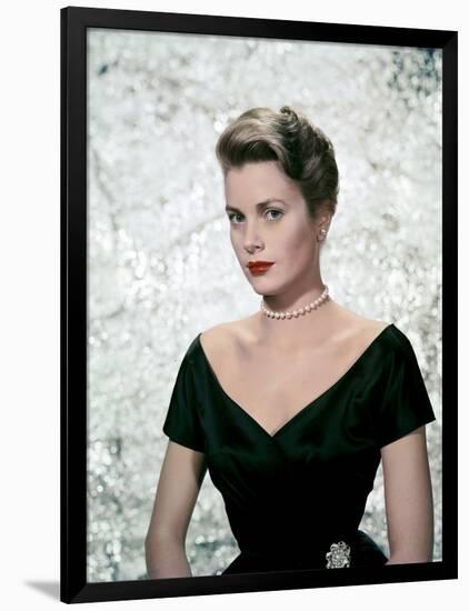 Une Fille by Province THE COUNTRY GIRL by George Seaton with Grace Kelly, 1954 (photo)-null-Framed Photo