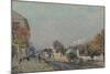 Une Rue À Marly, 1876-Alfred Sisley-Mounted Giclee Print