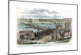 Union Volunteers Crossing the Ohio River, Cincinnati, Ohio, American Civil War, C1862-H Lovie-Mounted Giclee Print