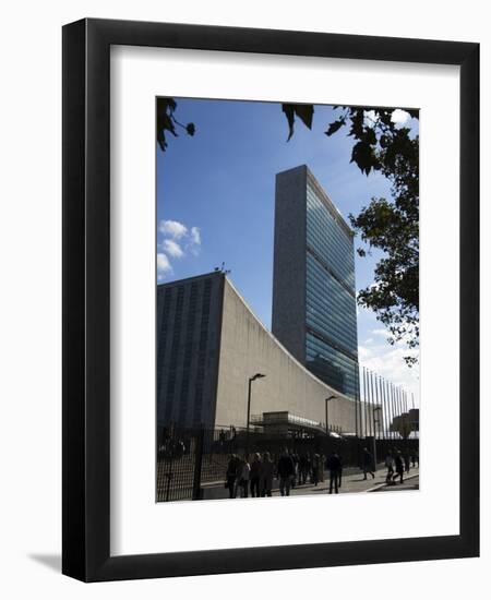 United Nations Headquarters Building, Manhattan, New York City, New York, USA-Amanda Hall-Framed Photographic Print